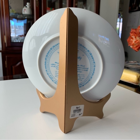 Sandra Kuck The Tea Party collector plate with stand - Picture 2 of 5